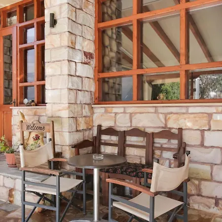 Simplistic Holiday In Stournareika With Terrace 度假居 *