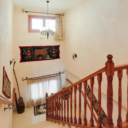 Simplistic Holiday In Stournareika With Terrace 度假居 *